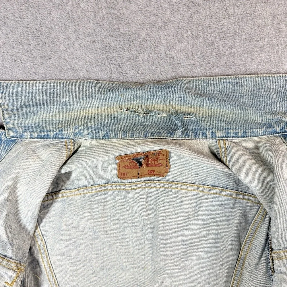 Vintage Levi's Big E Denim Jacket Lot 71557 Adult 38 Japanese Denim Distressed‎